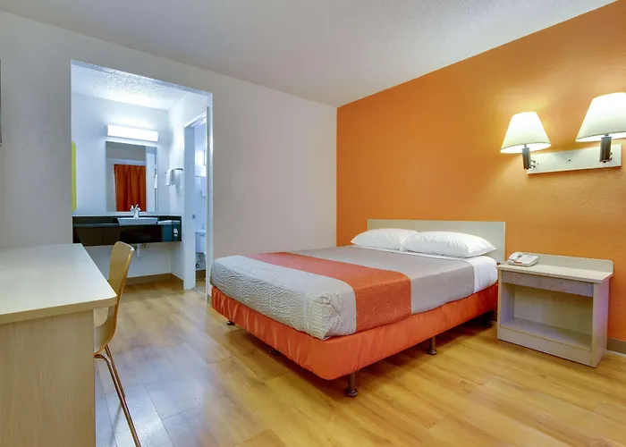 Hotel 6-tempe, Az - Scottsdale South